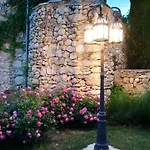Mas Du Moutet Bed & Breakfast