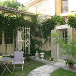 Mas Du Moutet Bed & Breakfast